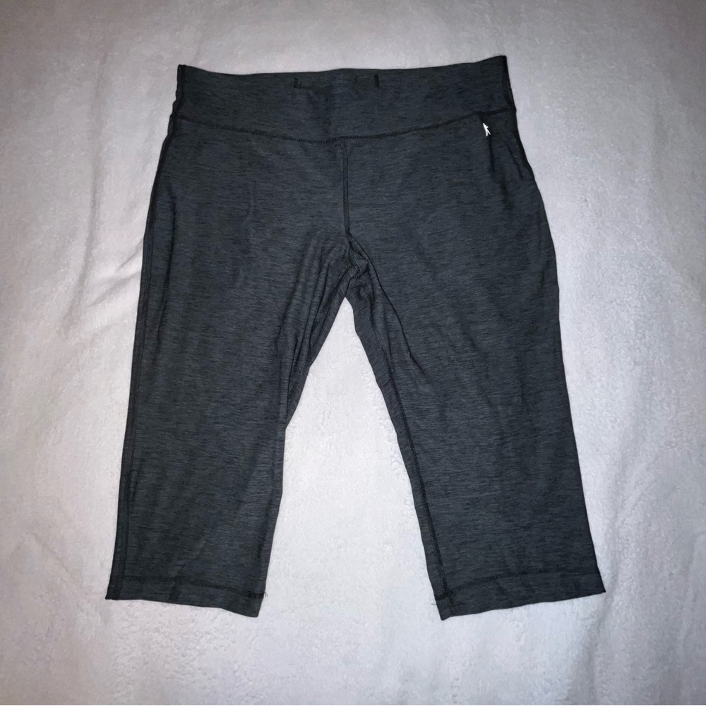 Women’s fitted Danskin Charcoal Leggings for